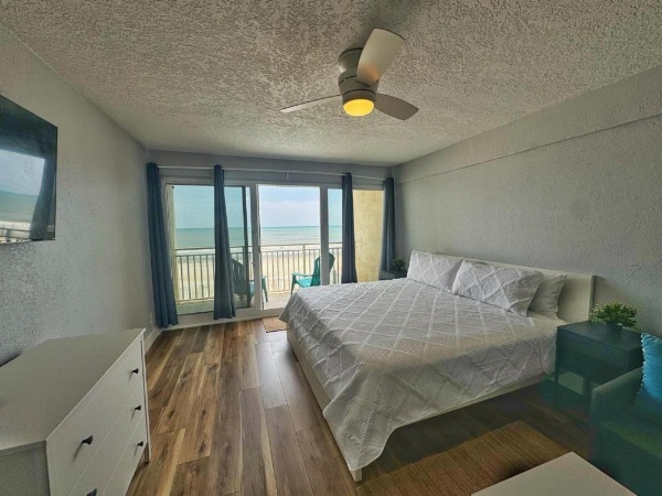 Daytona Inn Studios image 22